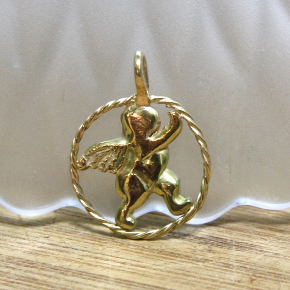 Heirloom Quality 14K Yellow Gold Guardian Angel Cherub Pendant , Handmade Luxury - Picture 6 of 9